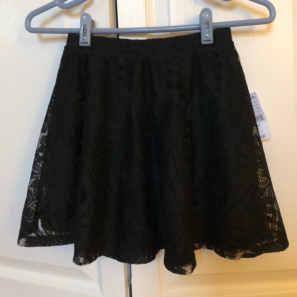 Black LA hearts skater skirt (tags on)